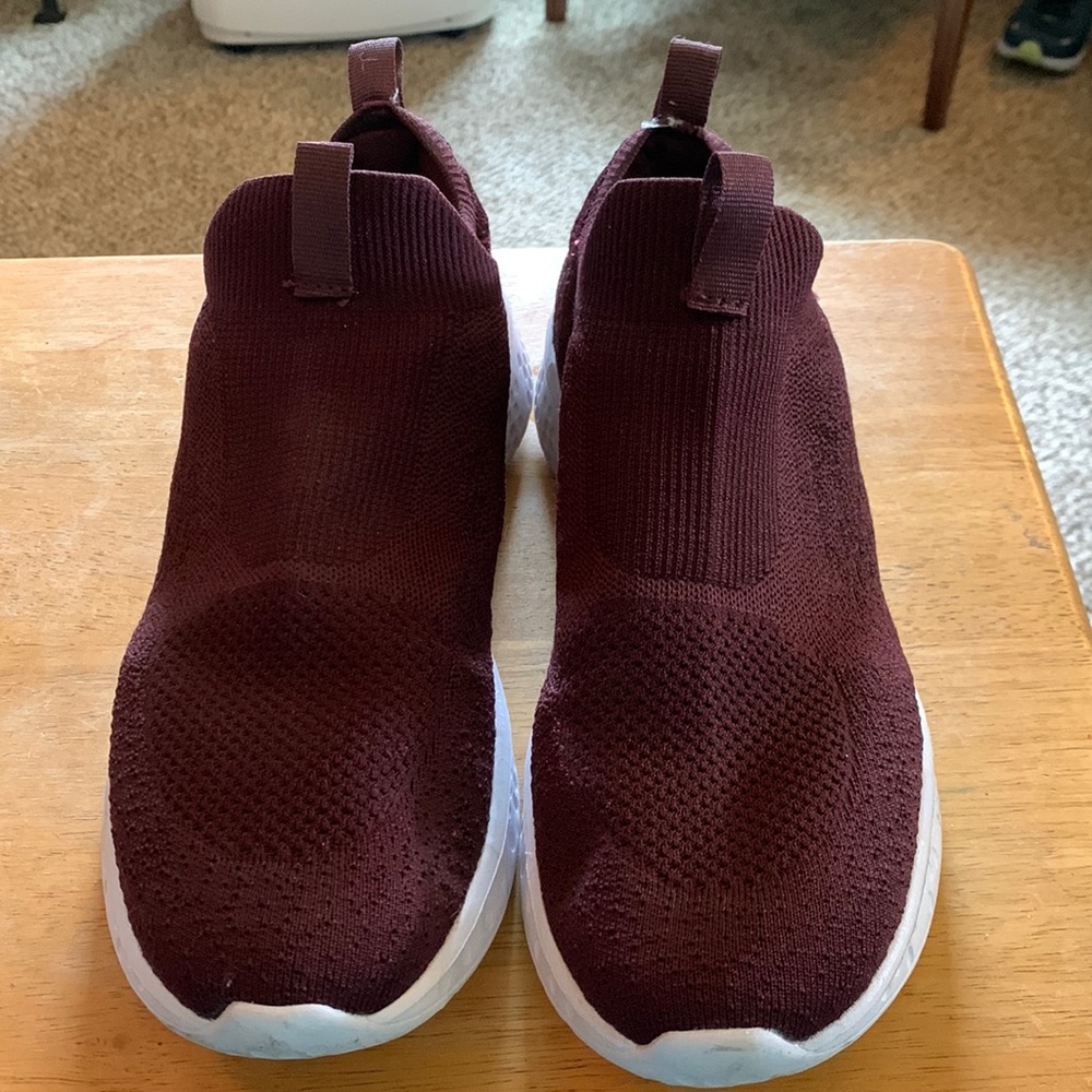 Avia Women’s Sock Sneakers Size 11